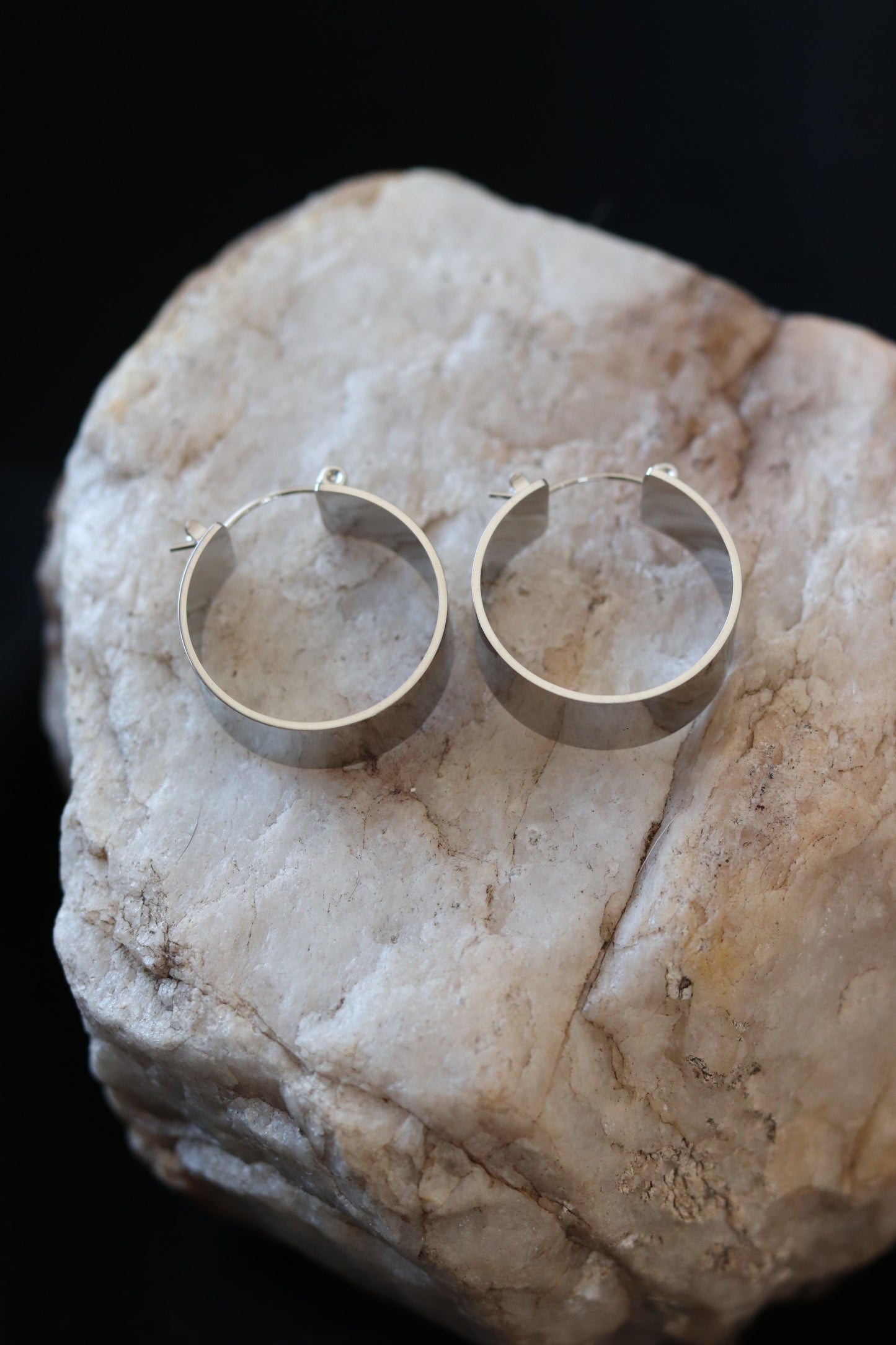 Talia Hoops - Thick Silver Hoop Earrings – 18K Gold Plated Stainless Steel Waterproof Hoops