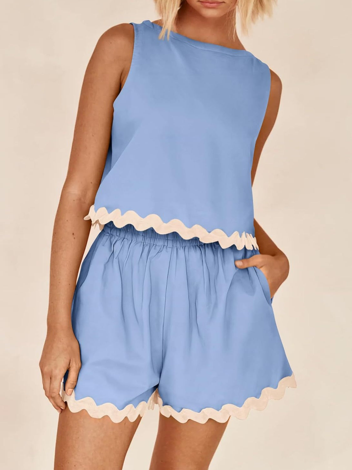 Contrast Trim Sleeveless Top and Shorts Set