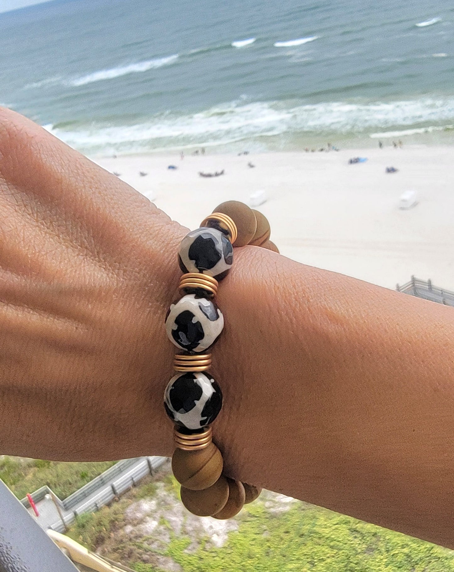 Black and Tan Stone Handmade Beads Bracelet