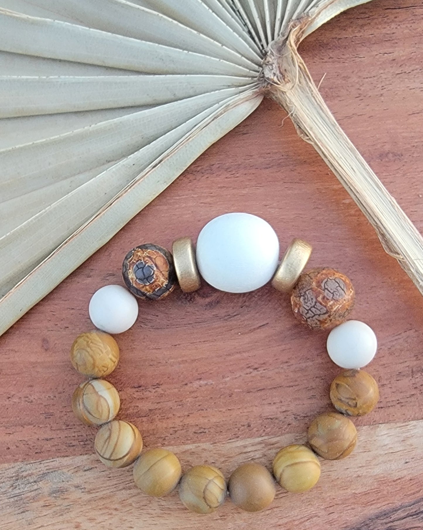 Neutral Ivory Bead Bracelet