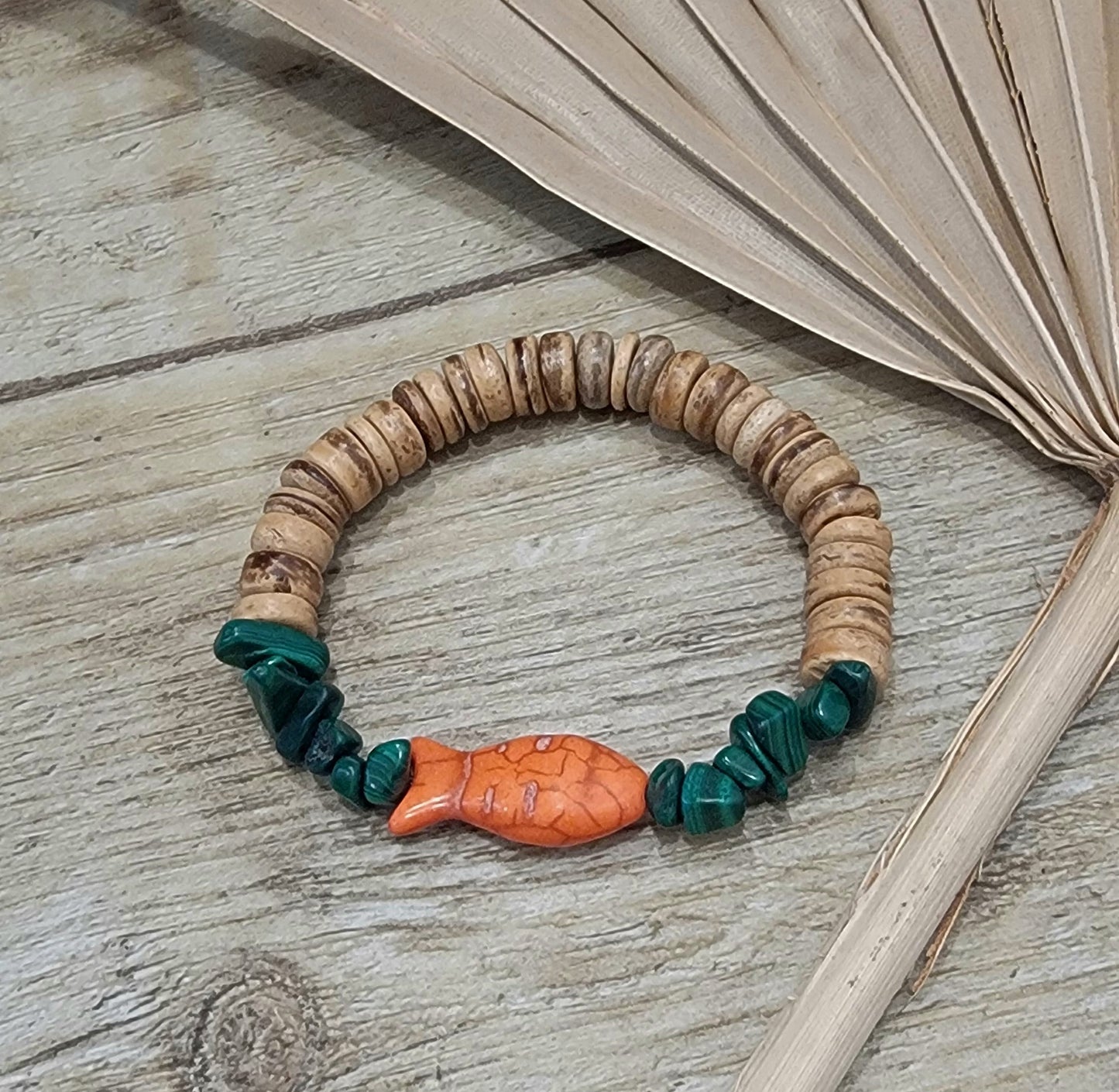 Handmade Stone Fish Bracelet (six colors)