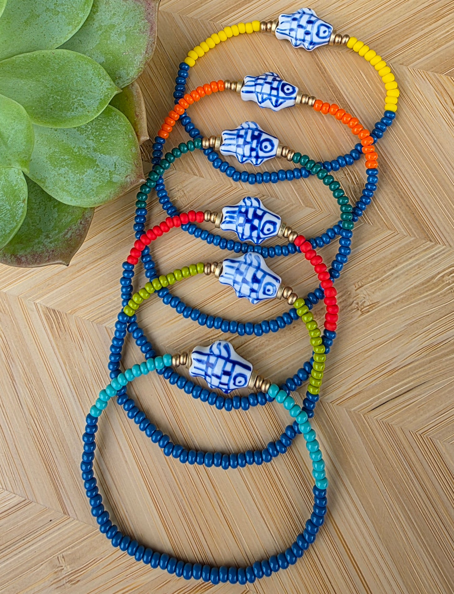 Hand Painted Fish Bead Bracelet (6 Colors)
