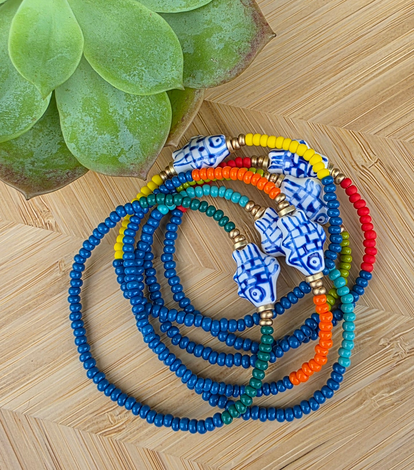 Hand Painted Fish Bead Bracelet (6 Colors)