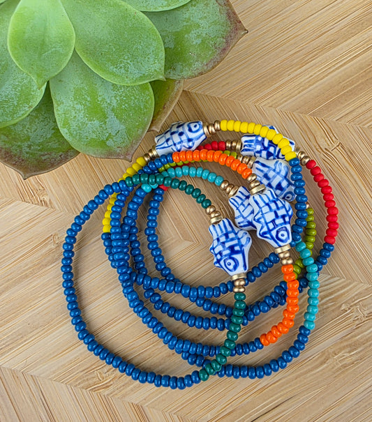 Hand Painted Fish Bead Bracelet (6 Colors)