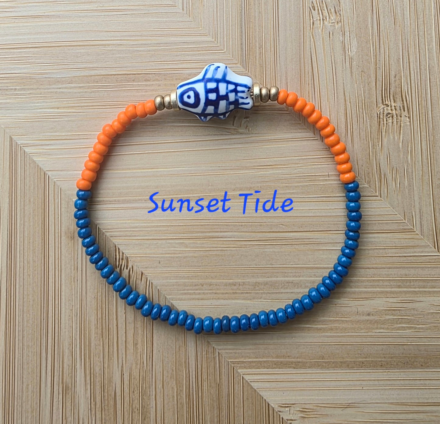 Hand Painted Fish Bead Bracelet (6 Colors)