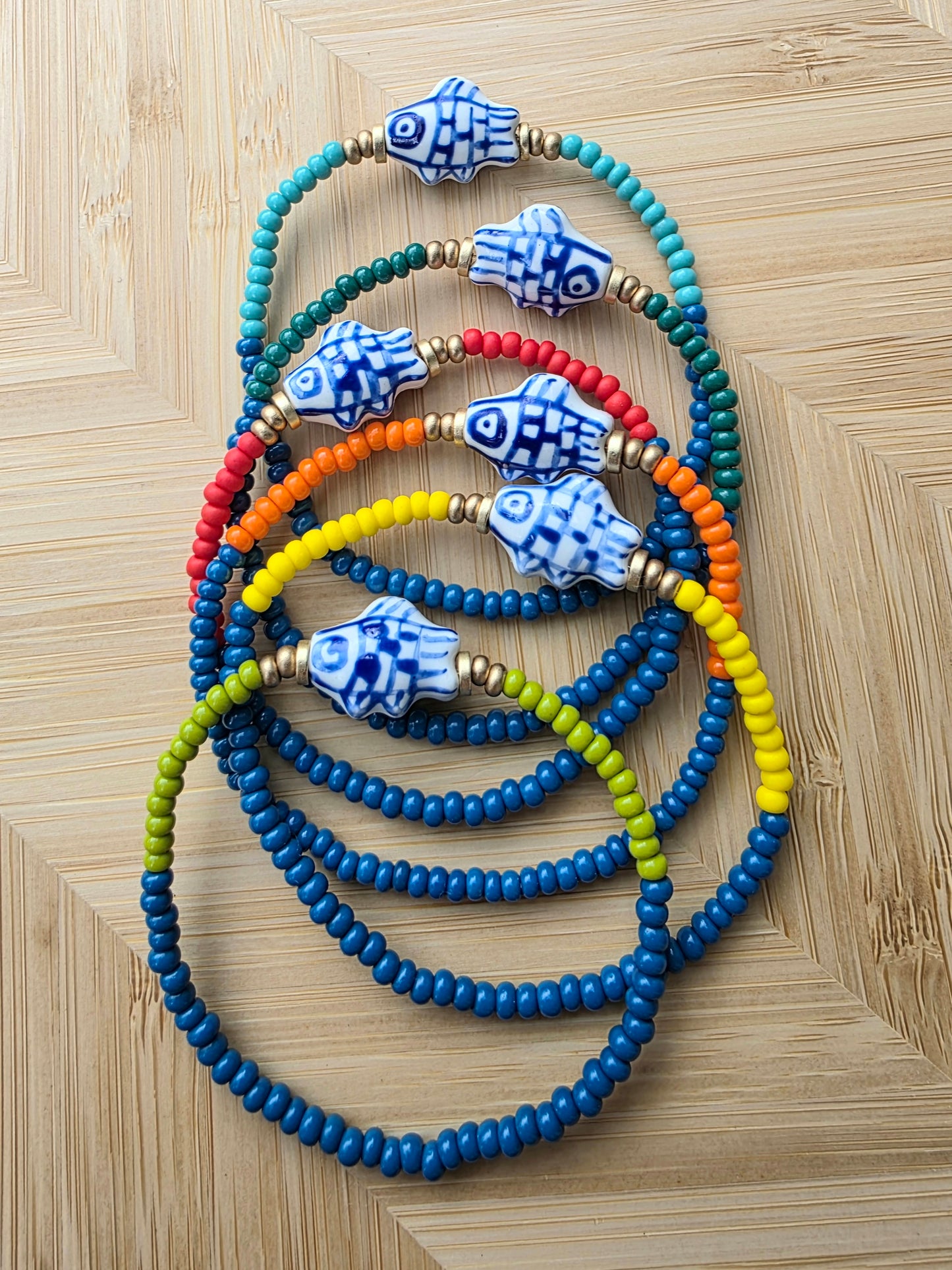 Hand Painted Fish Bead Bracelet (6 Colors)