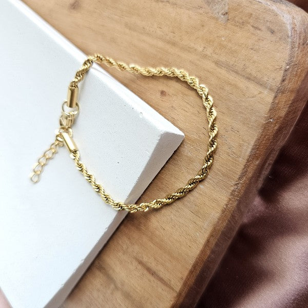 Luxe Golden Rope Bracelet