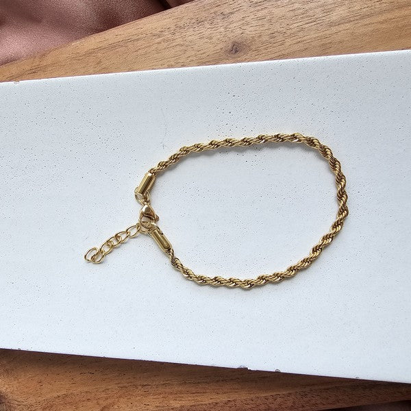 Luxe Golden Rope Bracelet